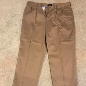 Dockers Khakis 40x30